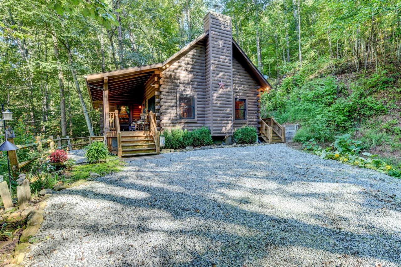 Waynesville Cabin With Covered Deck And Fire Pit! Lake Junaluska Экстерьер фото